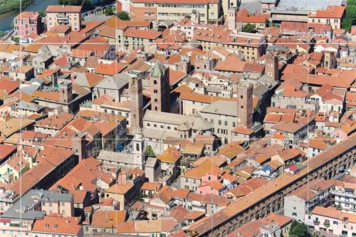 Clicca per vedere l'immagine alla massima grandezza