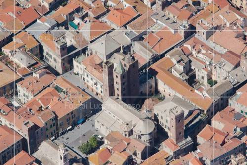 Clicca per vedere l'immagine alla massima grandezza