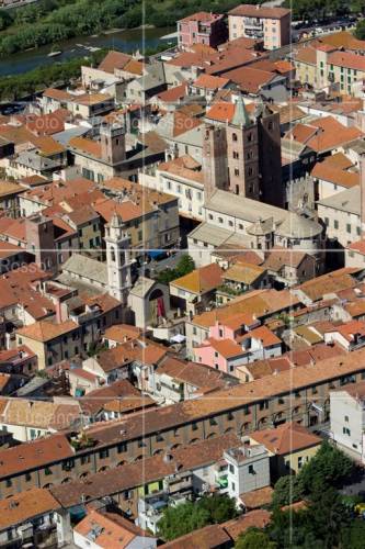 Clicca per vedere l'immagine alla massima grandezza