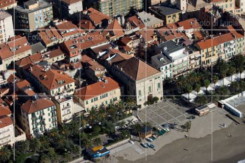 Clicca per vedere l'immagine alla massima grandezza