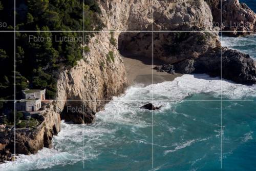 Clicca per vedere l'immagine alla massima grandezza